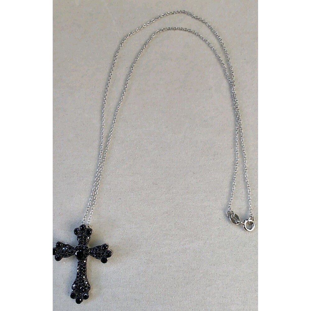 925 Sterling Silver Cross Pendant With Black Spinel 18" Chain 1.26ctw Religious